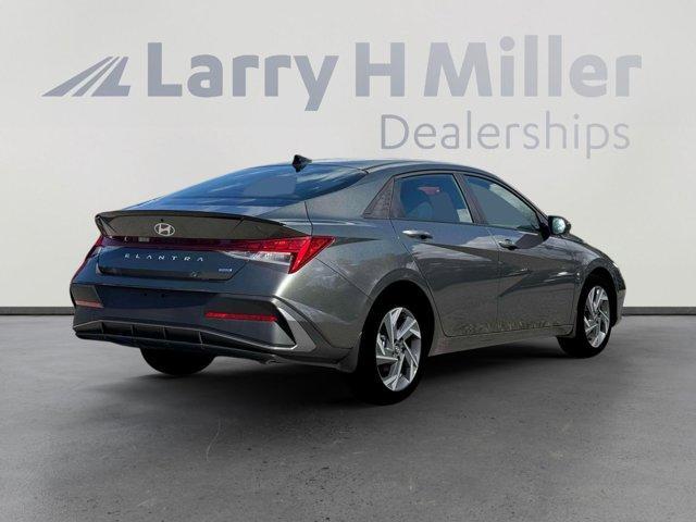 new 2025 Hyundai ELANTRA HEV car, priced at $27,133