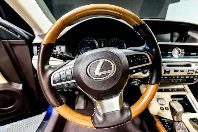 used 2018 Lexus ES 300h car, priced at $24,122