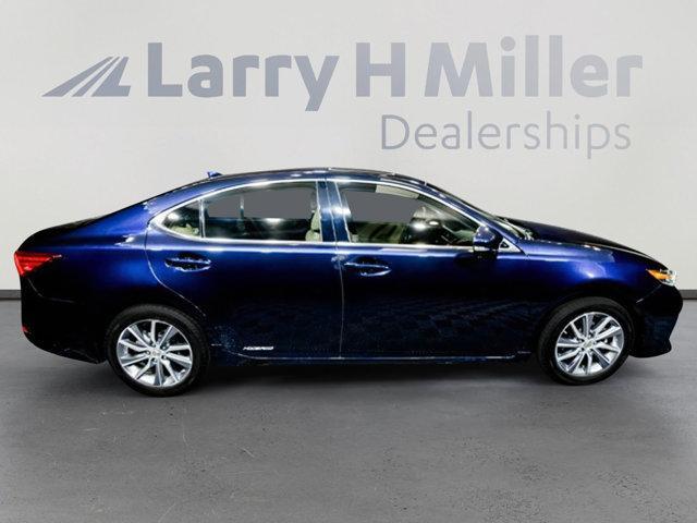 used 2018 Lexus ES 300h car, priced at $24,122