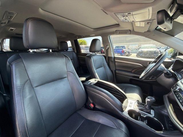 used 2017 Toyota Highlander car, priced at $22,776