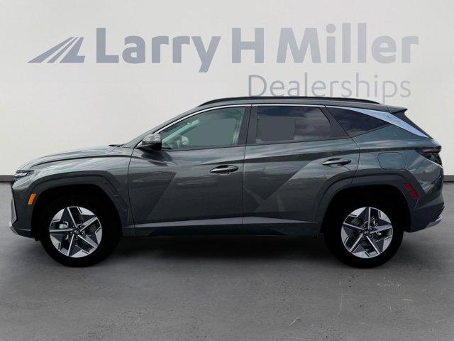 new 2025 Hyundai TUCSON Hybrid car, priced at $33,609
