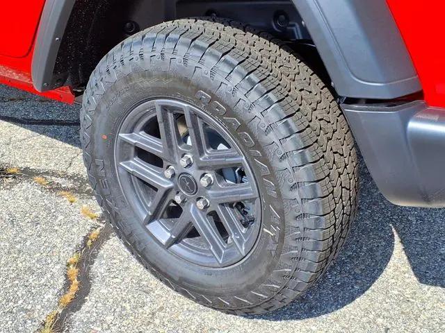 new 2025 Jeep Wrangler car, priced at $45,460