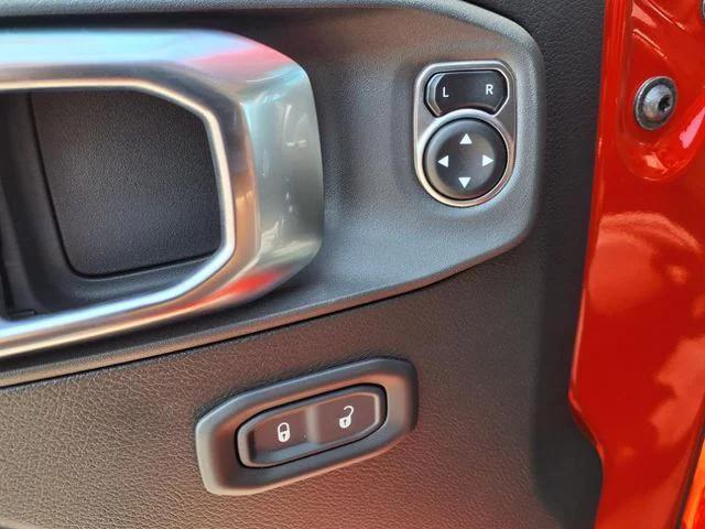 new 2025 Jeep Wrangler car, priced at $45,460