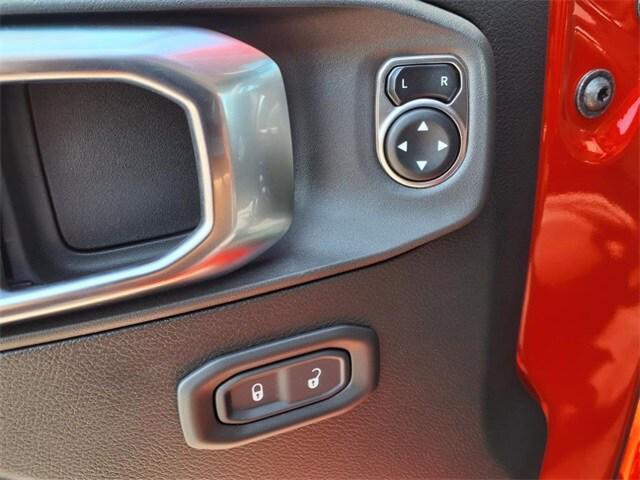 new 2025 Jeep Wrangler car, priced at $48,460