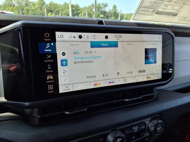 new 2025 Jeep Wrangler car, priced at $45,460