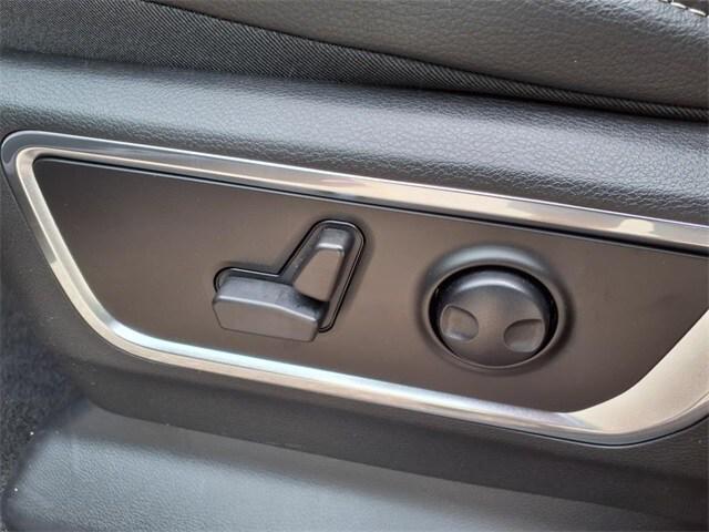new 2025 Ram 1500 car, priced at $59,161