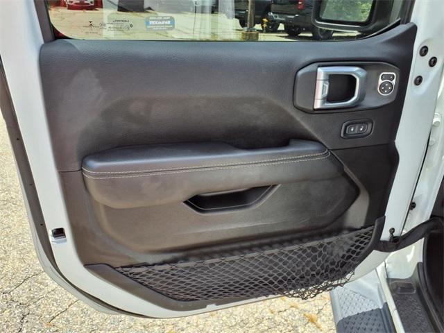 used 2022 Jeep Gladiator car, priced at $30,885
