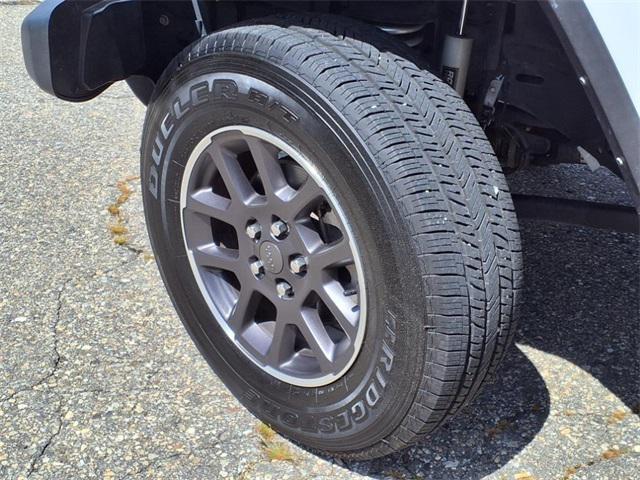 used 2022 Jeep Gladiator car, priced at $30,885