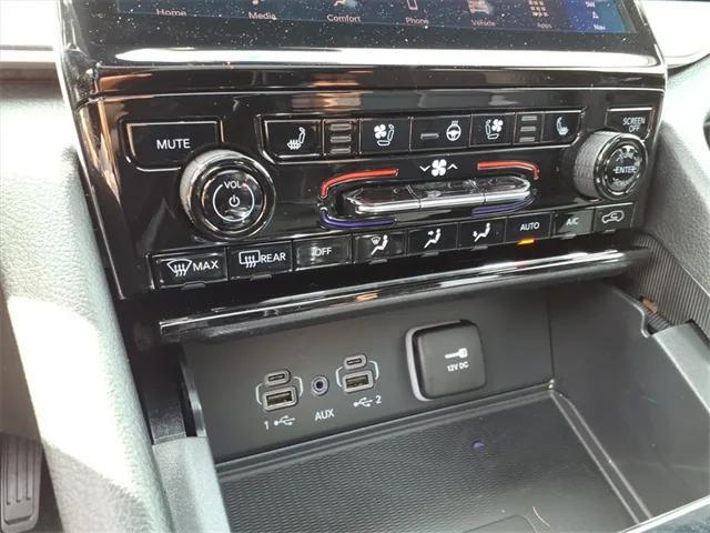 new 2025 Jeep Grand Cherokee car, priced at $50,910