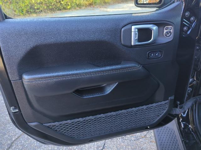 used 2022 Jeep Wrangler Unlimited car, priced at $32,139