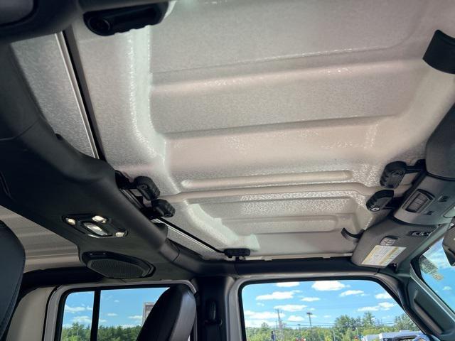 used 2020 Jeep Gladiator car, priced at $31,560