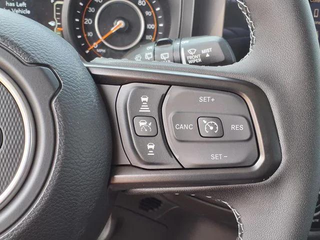 new 2025 Jeep Wrangler car, priced at $46,270