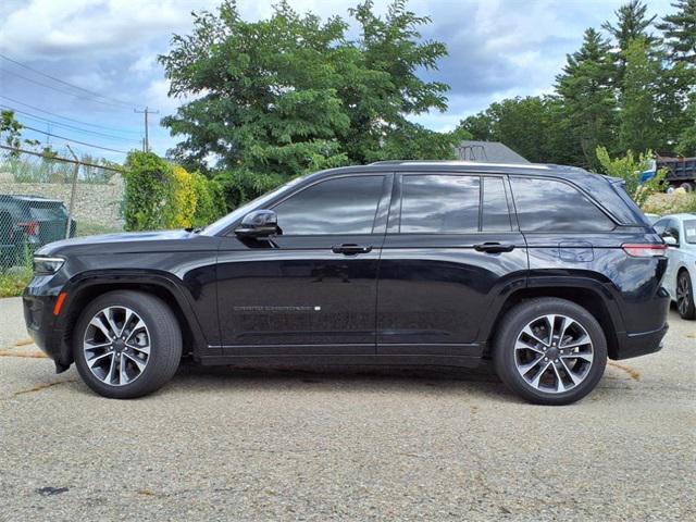 used 2023 Jeep Grand Cherokee car, priced at $35,999