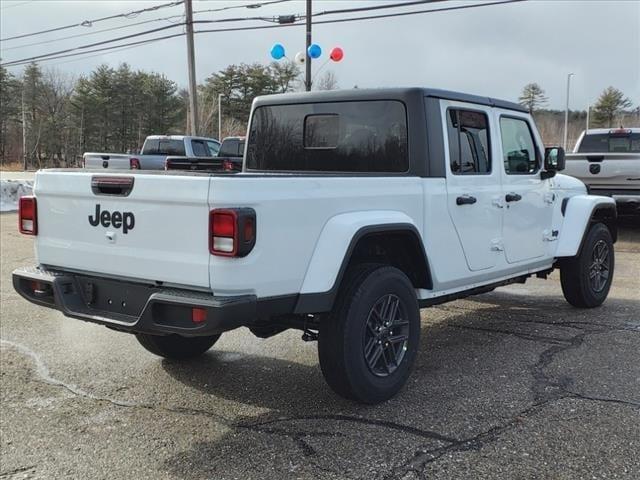 new 2024 Jeep Gladiator car, priced at $46,291