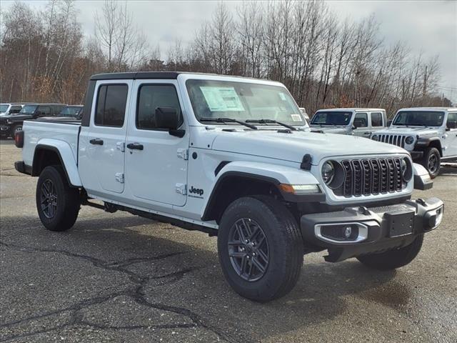 new 2024 Jeep Gladiator car, priced at $46,291