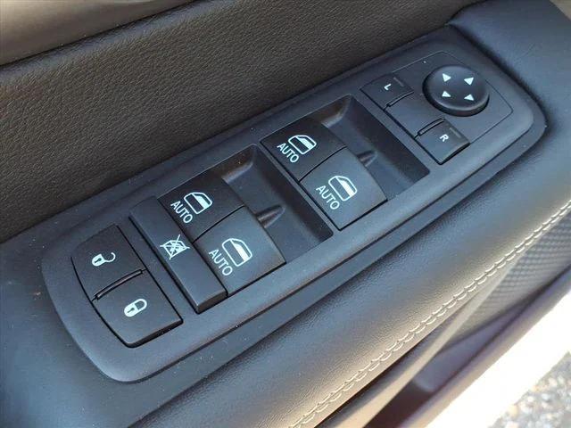 new 2026 Chrysler Pacifica car, priced at $40,580