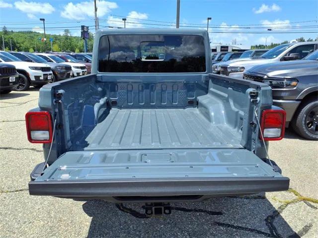 new 2025 Jeep Gladiator car, priced at $37,180