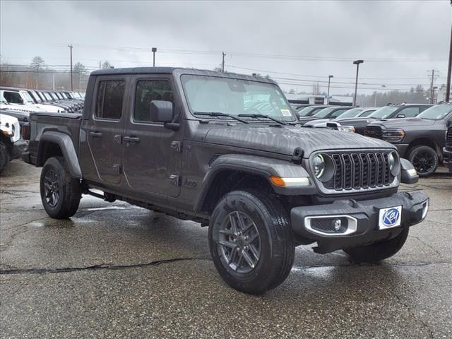 new 2024 Jeep Gladiator car, priced at $47,879