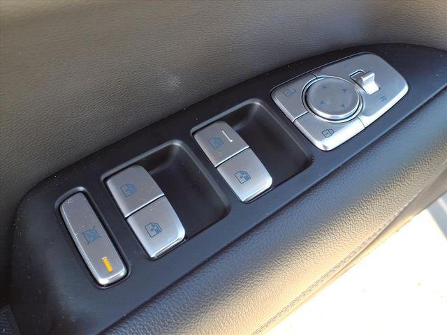 used 2025 Genesis G70 car, priced at $31,299