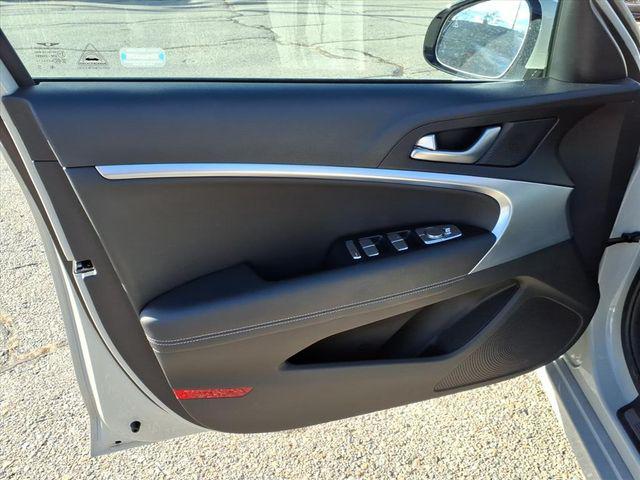 used 2025 Genesis G70 car, priced at $31,299