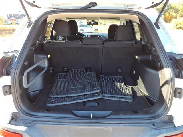 used 2016 Jeep Cherokee car, priced at $12,575