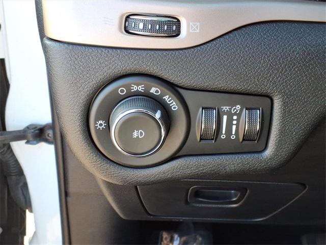 used 2016 Jeep Cherokee car, priced at $12,575
