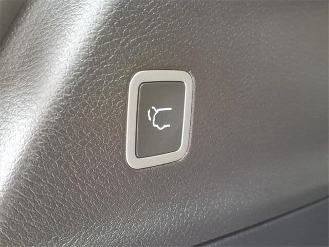 new 2026 Chrysler Pacifica car, priced at $51,740