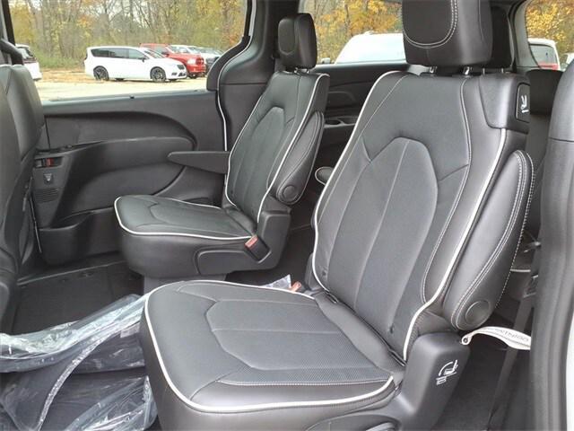 new 2026 Chrysler Pacifica car, priced at $51,740