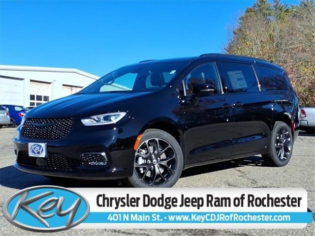 new 2026 Chrysler Pacifica car, priced at $48,225
