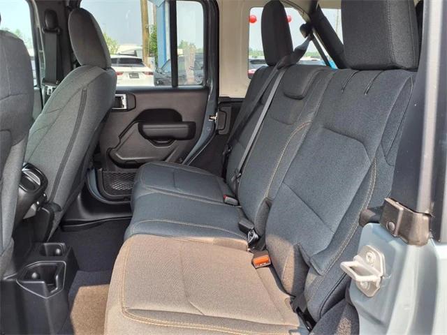new 2025 Jeep Wrangler car, priced at $47,170