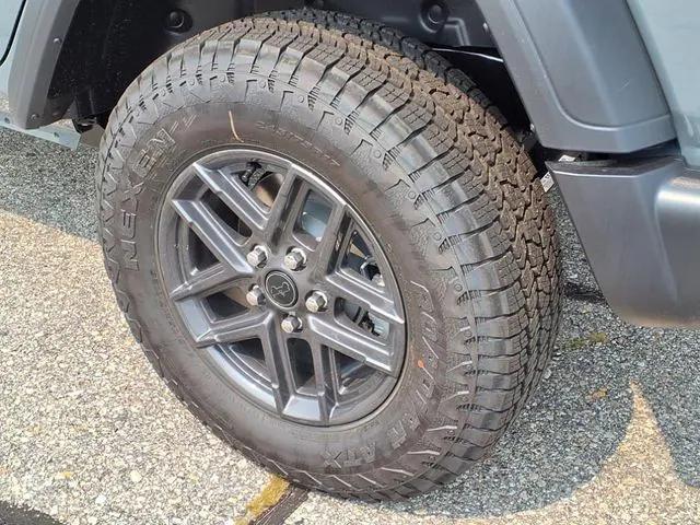 new 2025 Jeep Wrangler car, priced at $45,960