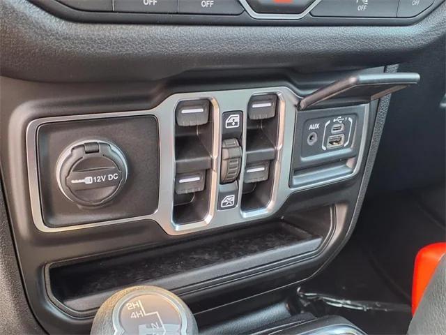 new 2025 Jeep Wrangler car, priced at $48,460