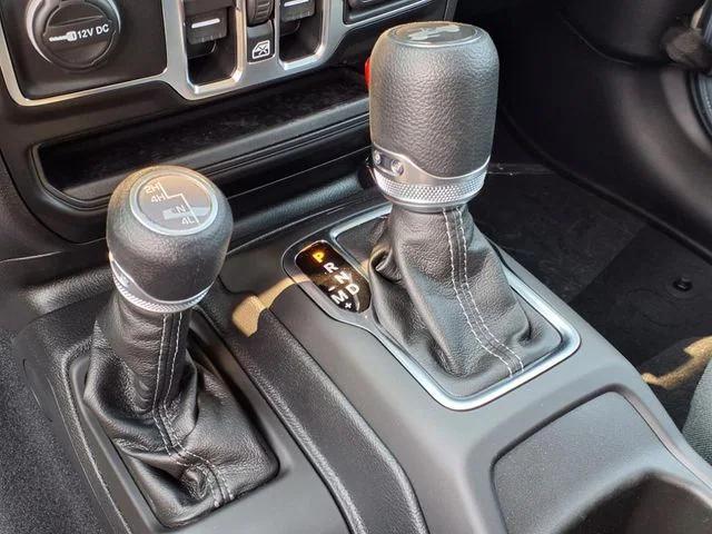 new 2025 Jeep Wrangler car, priced at $45,960