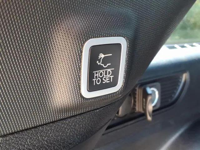 new 2025 Jeep Grand Cherokee car, priced at $43,530