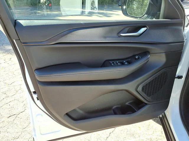 new 2025 Jeep Grand Cherokee car, priced at $43,530