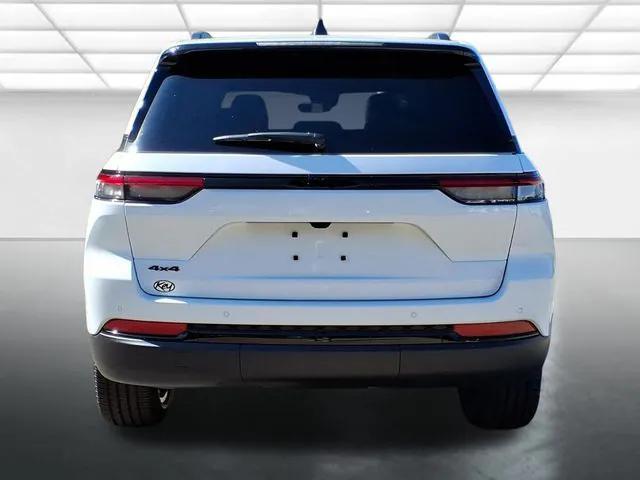 new 2025 Jeep Grand Cherokee car, priced at $43,530