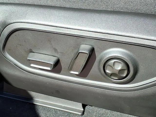 new 2025 Jeep Grand Cherokee car, priced at $43,530