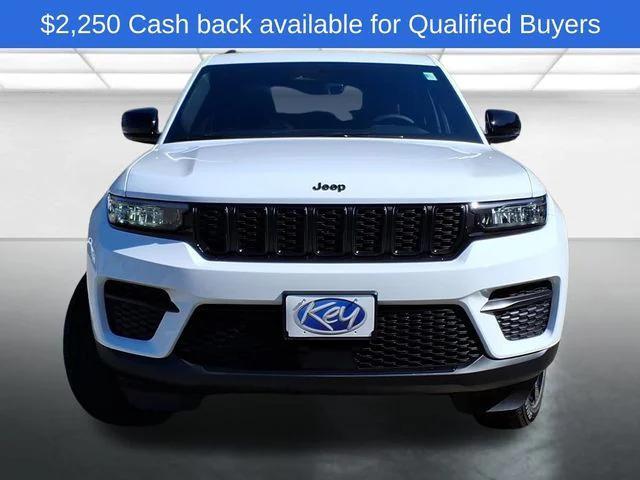 new 2025 Jeep Grand Cherokee car, priced at $43,530