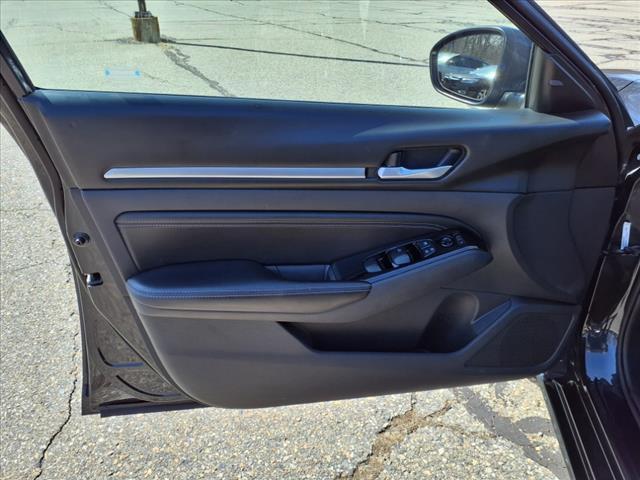 used 2021 Nissan Altima car, priced at $17,499