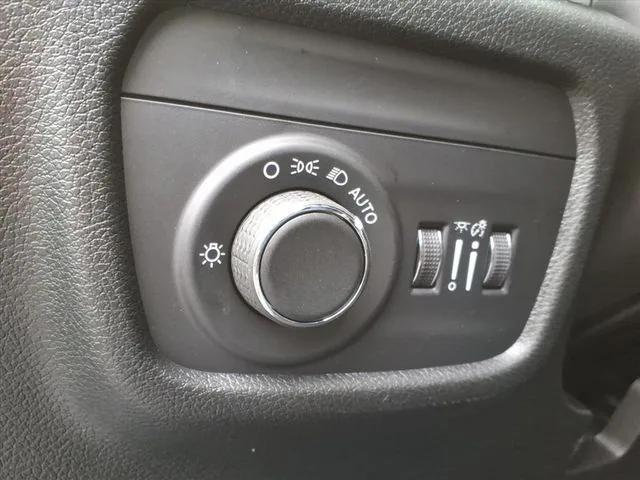 new 2025 Jeep Grand Cherokee car, priced at $44,125