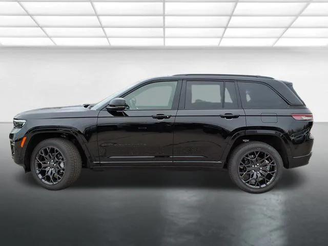 new 2025 Jeep Grand Cherokee car, priced at $60,425