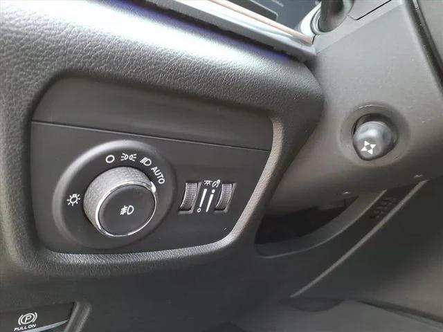 new 2025 Jeep Grand Cherokee car, priced at $60,425