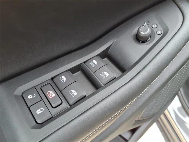 new 2025 Jeep Grand Cherokee car, priced at $50,810