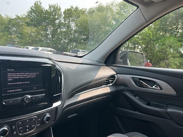 used 2021 Chevrolet Traverse car, priced at $23,250