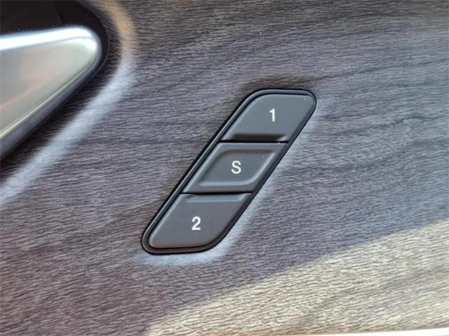 new 2025 Jeep Grand Cherokee car, priced at $47,116