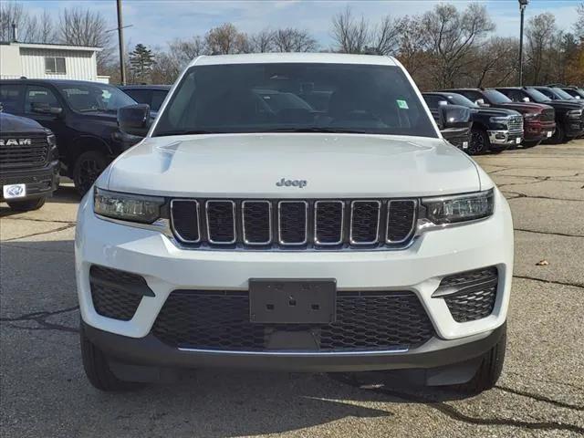 new 2025 Jeep Grand Cherokee car, priced at $41,941