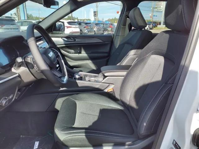 new 2025 Jeep Grand Cherokee car, priced at $41,941