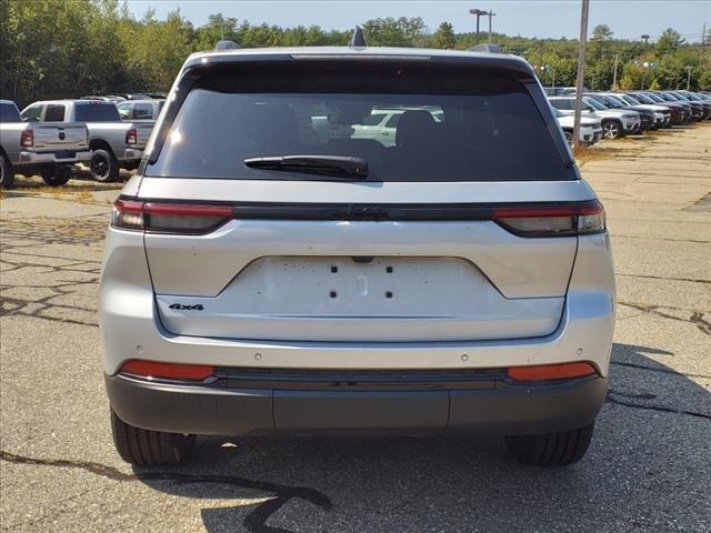 new 2024 Jeep Grand Cherokee car, priced at $45,291