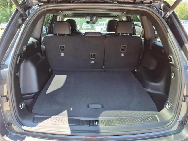 new 2025 Jeep Grand Cherokee car, priced at $42,350
