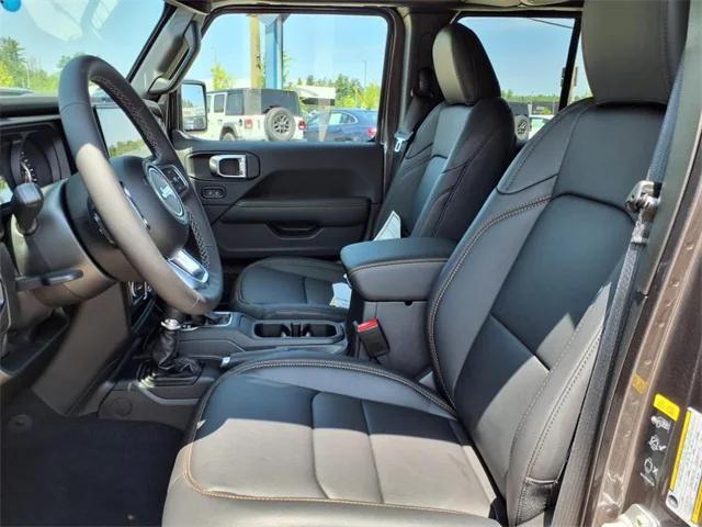 new 2025 Jeep Wrangler car, priced at $52,727
